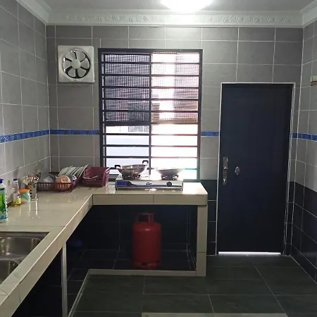Holiday Home Bagan Lalang 5 Aircon Kampong Bagan Lalang Exterior photo