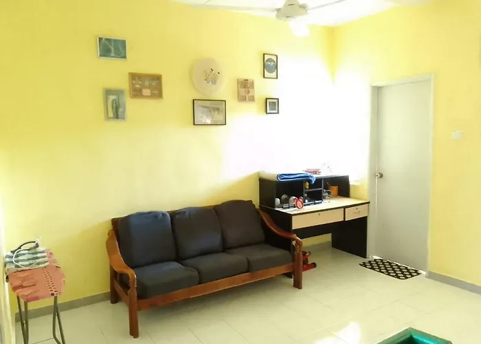 Holiday Home Bagan Lalang 5 Aircon
